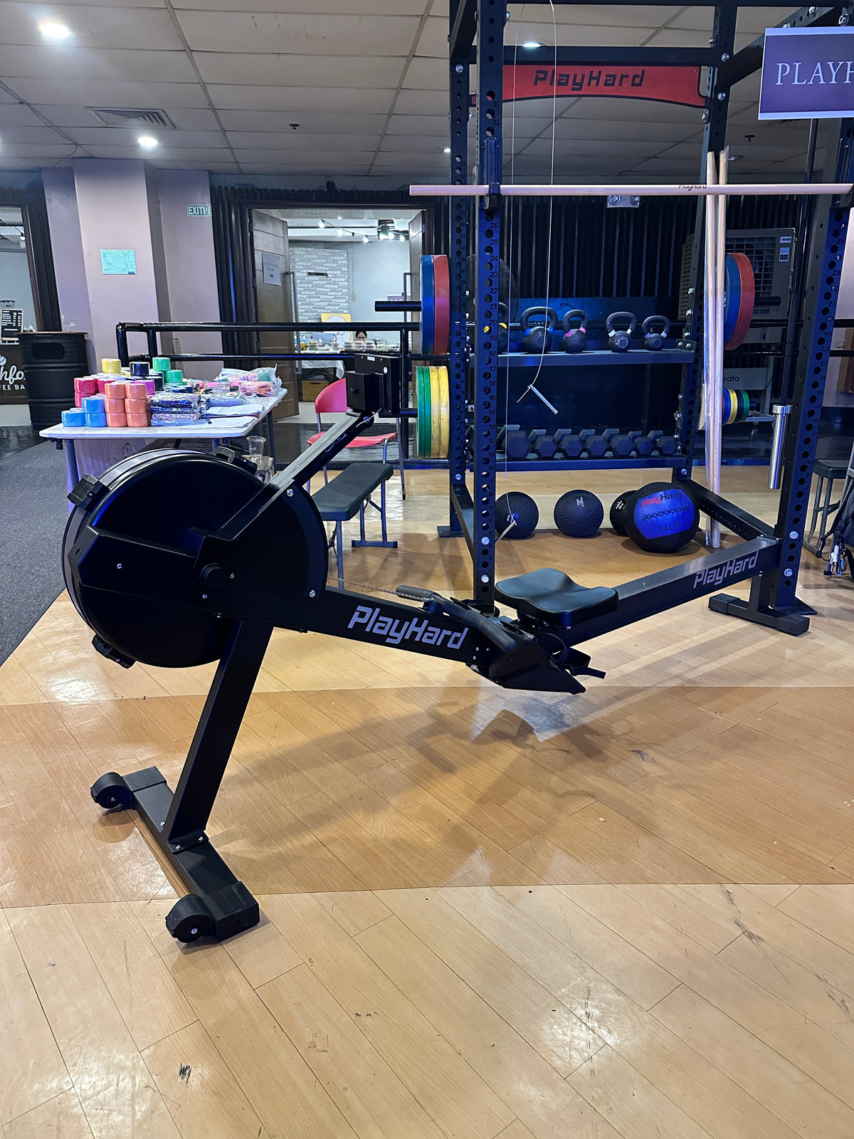 PlayHard Rowing Machine – Hawkeye Sports