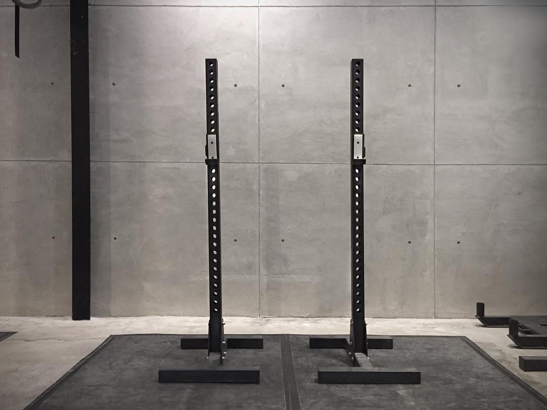 PlayHard Squat Stands (with 1 pair Sandwich Style J-Hook)